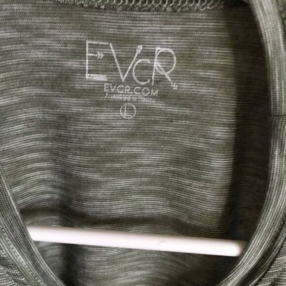 Pickle Ball cropped t-shirt EVCR size Large green New with tags activewear - Picture 5 of 5